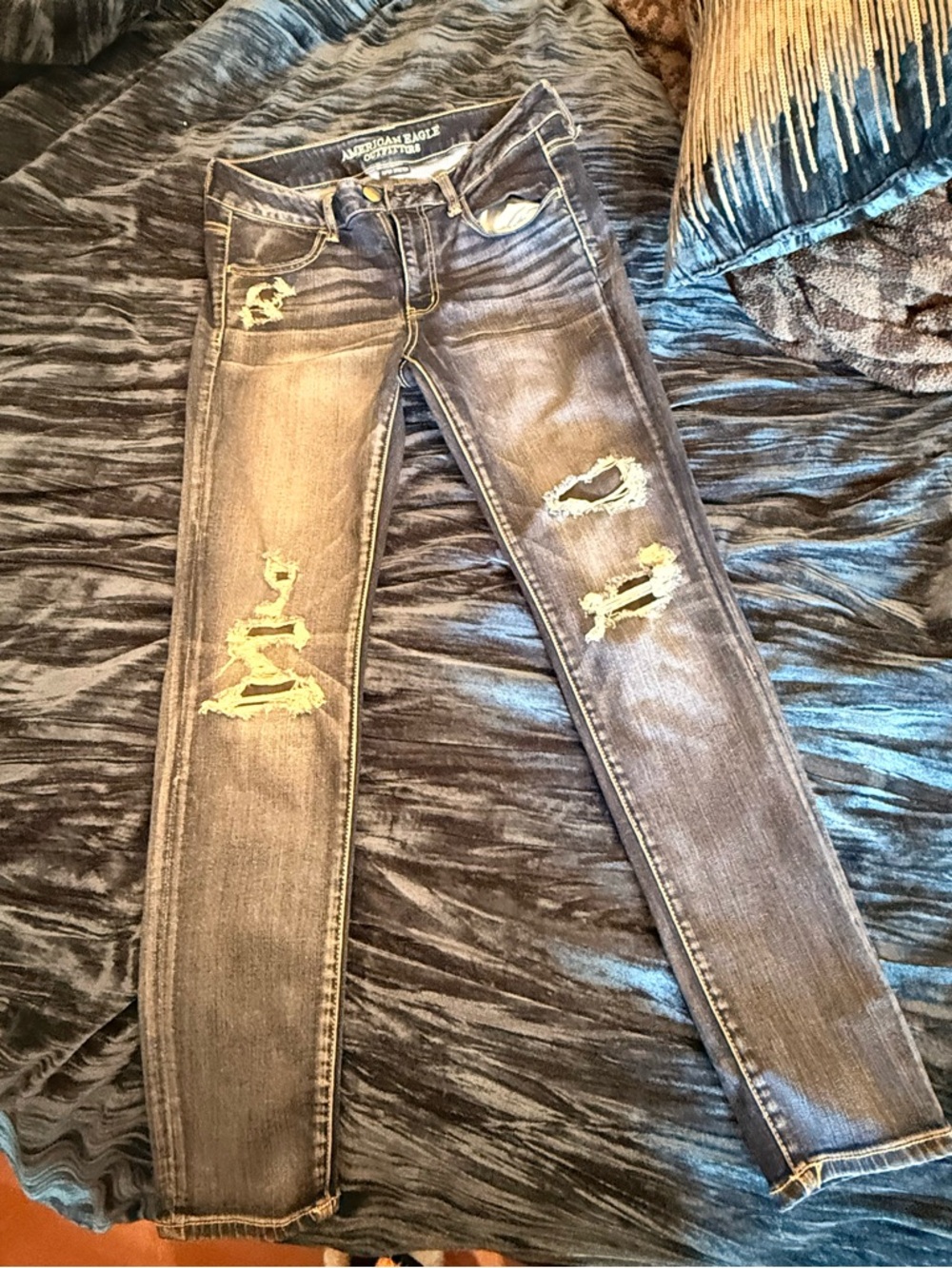 American Eagle Outfitters Women's Distressed Skinny Jeans - Washed Blue